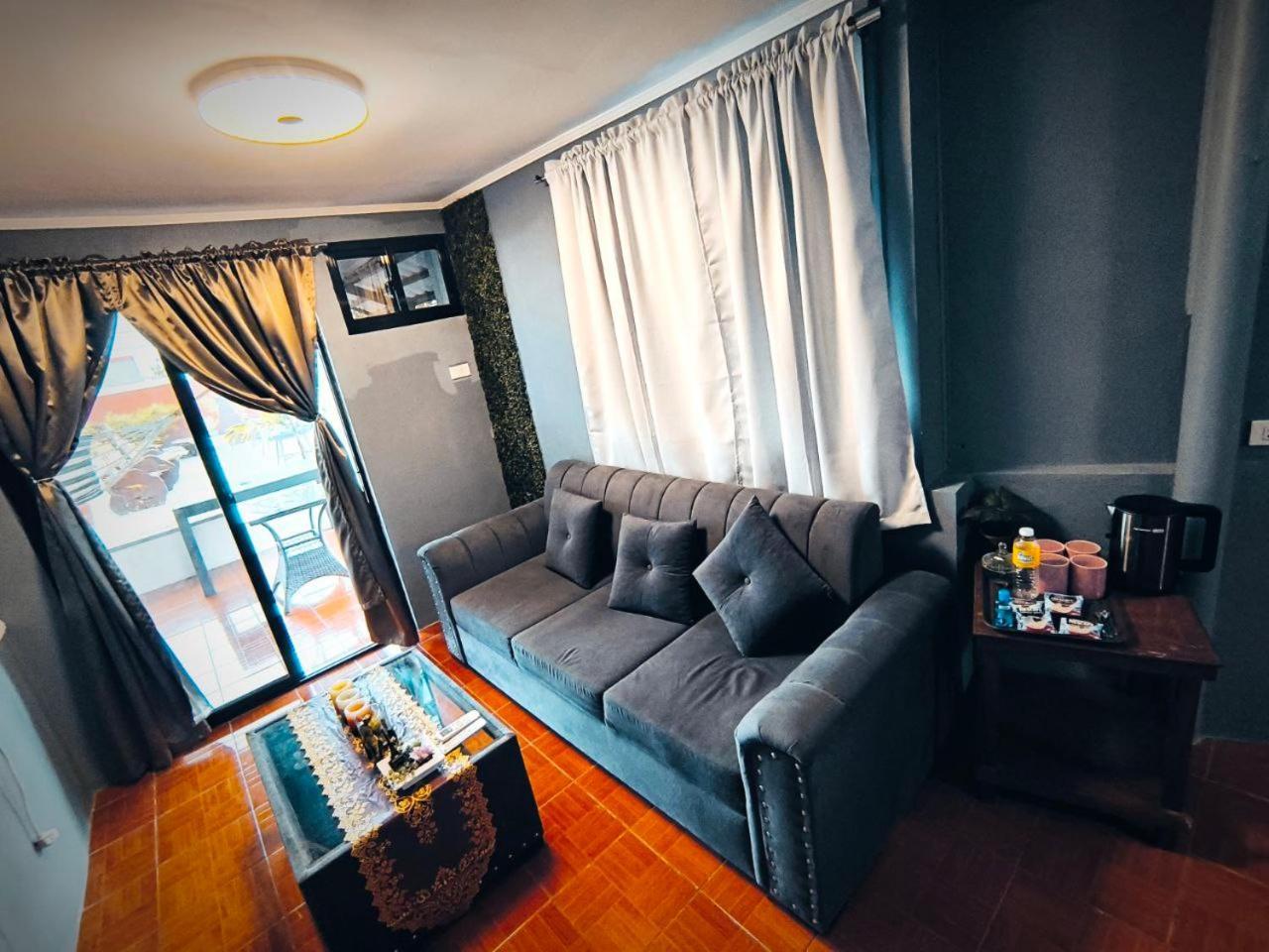 Vincent Resort Hotel Анхелес Экстерьер фото